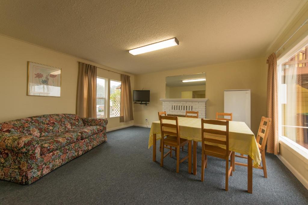 Edgecliff Motel Lincoln City Kültér fotó